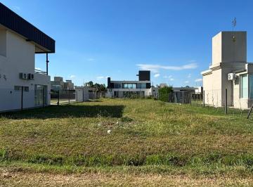 Terreno · 679m² · Terreno 679,04 m² - Don Mateo Barrio Abierto - Funes | Venta
