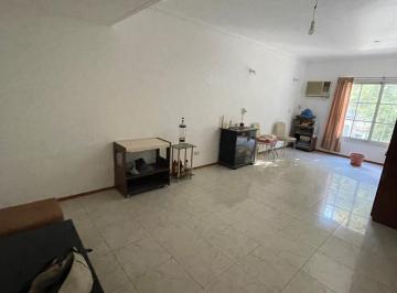 Departamento de 2 ambientes, Lomas de Zamora · Departamento Dos Ambientes con Cochera