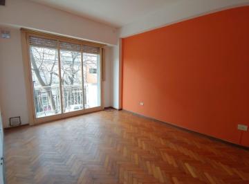 Departamento · 37m² · 2 Ambientes · Lisandro de La Torre 0 Departamento de 2 Ambientes Al Frente con Balcón