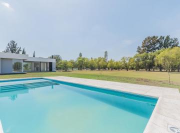 Casa · 133m² · 4 Ambientes · 2 Cocheras · Casa de 4 Ambientes con Vista a La Laguna en Posada de Los Lagos - Brandsen