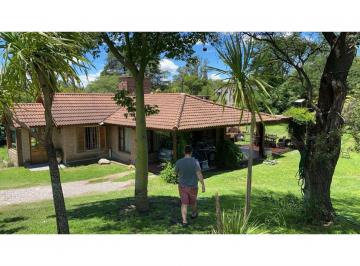 Casa · 258m² · 9 Ambientes · Venta Unquillo B° Alto Alegre 4 Dorm