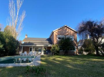 Casa · 284m² · 4 Ambientes · 1 Cochera · Casa - Venta - 4 Amb - Lote Interno - Jardin con Piscina - en Santa Maria de Tigre, Rincón de Milberg, Ti