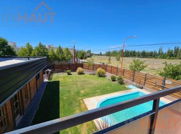 Casa · 191m² · 6 Ambientes · 1 Cochera · Venta Casa en Rincon Lindo II