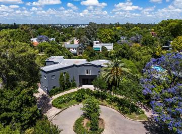 Casa · 450m² · 58 Ambientes · Casa Chalet en Alquiler en Villa Bertha, Benavidez, Tigre