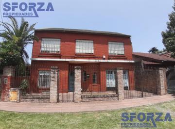 Casa · 90m² · 4 Ambientes · 1 Cochera · Casa - San Miguel