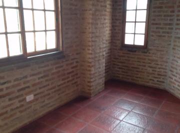 Casa de 3 ambientes, Almirante Brown · Muy Lindo Triplex