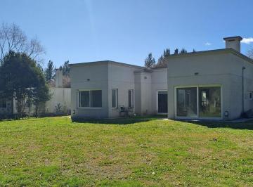 Casa · 141m² · 4 Ambientes · Venta Casa Haras del Sur 2 4 Ambientes Brandsen
