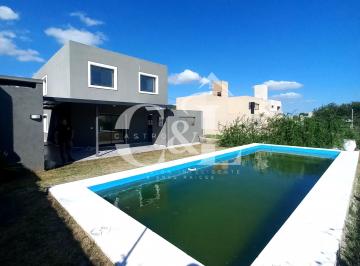 Casa de 5 ambientes, Malagueño · Casa de 3 Dor a Estrenar con Piscina y Cochera en B° Privado Tejas 4