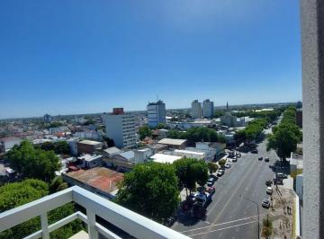 Departamento · 34m² · 1 Ambiente · Monoambiente Moderno con Vista Abierta y Balcón a La Calle