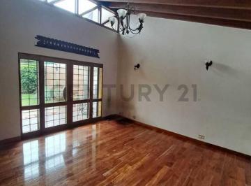 Casa · 184m² · 6 Ambientes · 2 Cocheras · Venta de Casa en Sexta Seccion