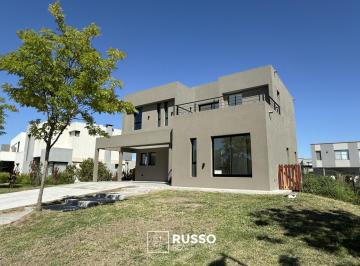 Casa · 205m² · 5 Ambientes · 4 Cocheras · Venta Casa Estrenar - Puertos del Lago