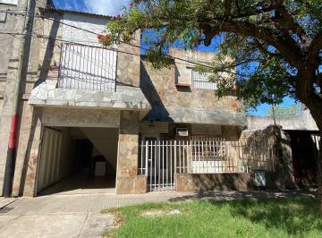 Departamento · 278ha · 8 Ambientes · 1 Cochera · Casa Venta 8 Ambiente Zona Sur Dr. Rivas 2461