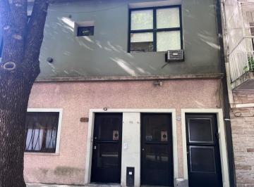 PH · 95m² · 4 Ambientes · Excelente PH en Colegiales
