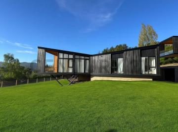 Casa · 101m² · 3 Ambientes · 1 Cochera · Venta Casa Villa La Angostura