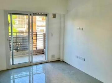 Departamento · 43m² · 2 Ambientes · Venta Departamento de 1 Dormitorio con Balcon Al Frente