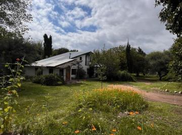 Hotel · 270m² · 7 Ambientes · Hostel con Casa Aislada
