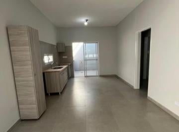 Casa de 3 ambientes, Morón · Venta - Casa PH 3 Ambientes Reciclada a Nuevo. Moron Sur