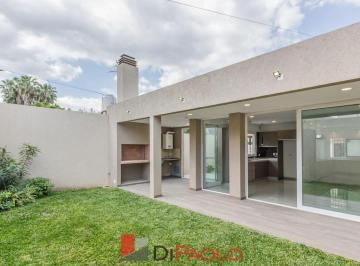 Casa · 112m² · 3 Ambientes · 2 Cocheras · Venta · Casa en Caseros · a Estrenar · Parque