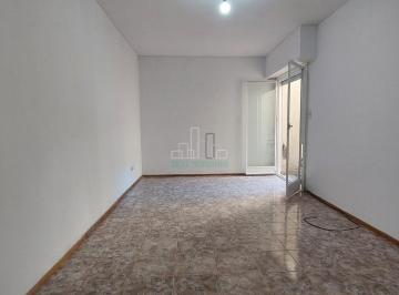 Departamento · 57m² · 3 Ambientes · Alquiler Sin Mascota Departamento 3 Ambientes con Patio y Baulera en Balvanera