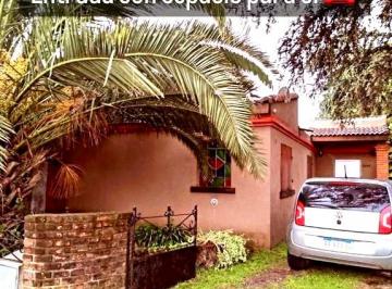 PH de 2 ambientes, Morón · Excelente PH en Castelar Único con Patio