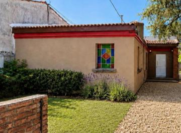 PH de 2 ambientes, Morón · Excelente PH en Castelar Único con Patio