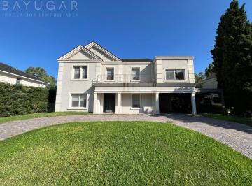 Casa · 280m² · 6 Ambientes · 2 Cocheras · Venta Casa - Barrio Privado La Pradera / Pilar