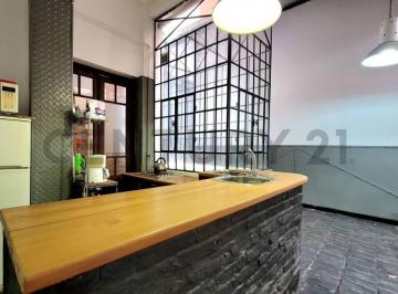 Casa · 141m² · 6 Ambientes · Venta PH 6 Amb. Zabala y Av Forest. Reciclado a Nuevo. Chacarita