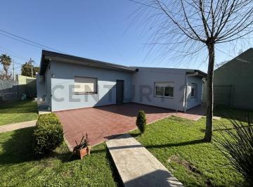 Casa · 97m² · 3 Ambientes · 1 Cochera · Casa en Venta