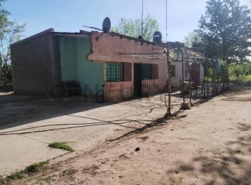 Casa · 60m² · 3 Ambientes · Propiedad de Adobe en Venta - Cuadro Benegas, San Rafael