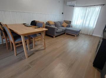 Casa · 90m² · 3 Ambientes · 1 Cochera · Casa en Venta en El Barrio Caisamar