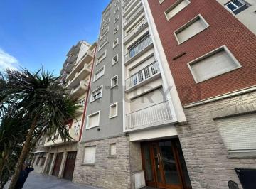 Departamento · 73m² · 3 Ambientes · Excelente Departamento de 3 Ambientes Sobre Av Colon ID