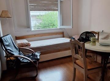 Departamento de 2 ambientes, Villa Real · Villa Real. Moliere 2900.esq. Beiro Hermoso Dto.2 Amb.1er. Piso X Esc. Fte. Todo Luz!