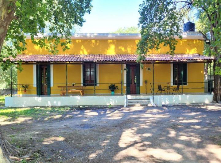 Casa · 400m² · 5 Ambientes