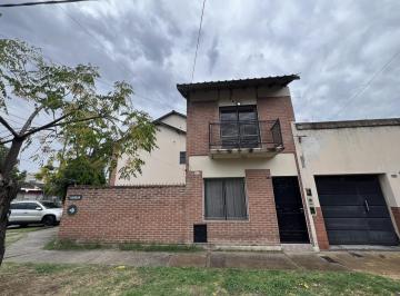PH · 55m² · 3 Ambientes · 1 Cochera · PH en Sarandi Suipacha 600 3 Ambientes