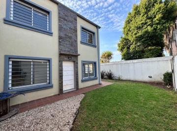 Casa de 3 ambientes, Almirante Brown · Duplex de Dos Dorm. con Jardin/cochera