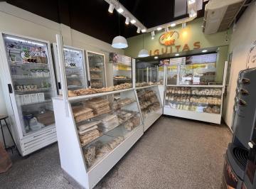 Local comercial · 498m² · 2 Cocheras · Local + Fabrica Equipada + Fondo de Comercio