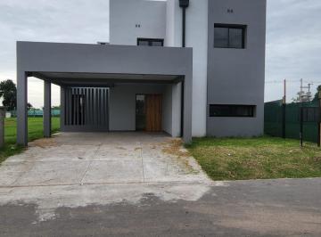 Casa de 4 ambientes, El Manantial · Hermosa Casa a Estrenar en Barrio Privado “las Cañas”