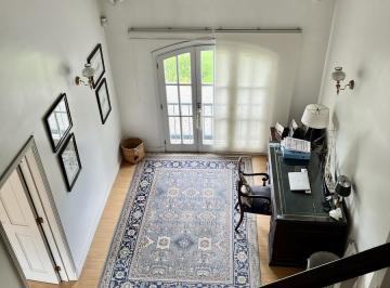 Casa · 350m² · 9 Ambientes · 1 Cochera · Casa en San Jorge Village
