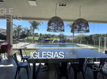 Casa · 401m² · 8 Ambientes · 2 Cocheras · Casa en Venta y Alquiler Al Rio 5 Dorm. en El Yacht, Nordelta