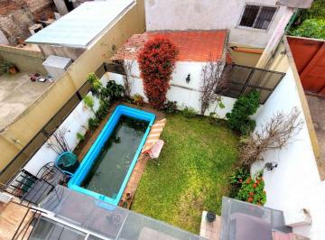 Casa · 265m² · 4 Ambientes · 1 Cochera · Casa 4 Amb Patio Pileta Garage Terraza Playroom