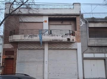 Depósito · 346m² · 7 Ambientes · 2 Cocheras · Casa Galpon Versalles