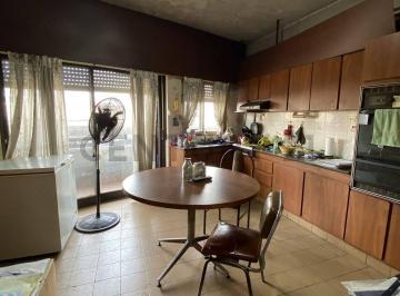 Casa · 289m² · 4 Ambientes · 2 Cocheras · Venta Casa 4 Ambientes en Aldo Bonzi