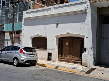 Casa de 7 ambientes, Córdoba · Vendo Casa 3 Dorm 3 Baños. Pileta B° Alberdi