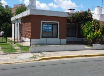 Casa , Pilar · Chacabuco 806