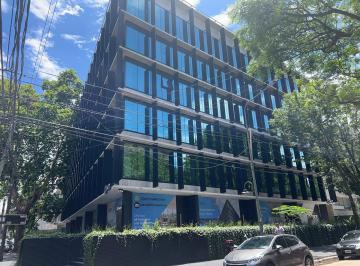 Local comercial · 170m² · 1 Ambiente · 2 Cocheras · Local en El Bajo de Vicente Lopez, a Estrenar, Libertador Al Rio, en Zona de Oficinas