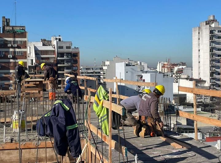 Desarrollo vertical · Carlos Calvo 4136 Unidades de 1 - 2 - 3 y 4 Amb a m de Caballito