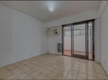 Departamento · 50m² · 2 Ambientes · 2 Ambientes con Dos Patios en Flores