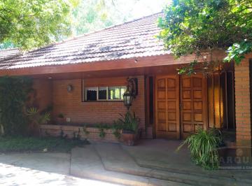 Quinta vacacional · 2400m² · 3 Dormitorios · Quinta en Escobar