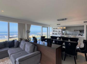 Departamento · 230m² · 5 Ambientes · 2 Cocheras · Dpto. Vta. Unico Semipiso Palcos del Golf - Cochera Doble y Baulera - Golf Playa Grande