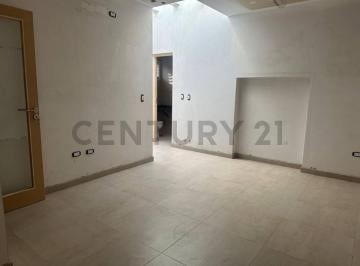 Casa · 80m² · 4 Ambientes · Casa en Venta